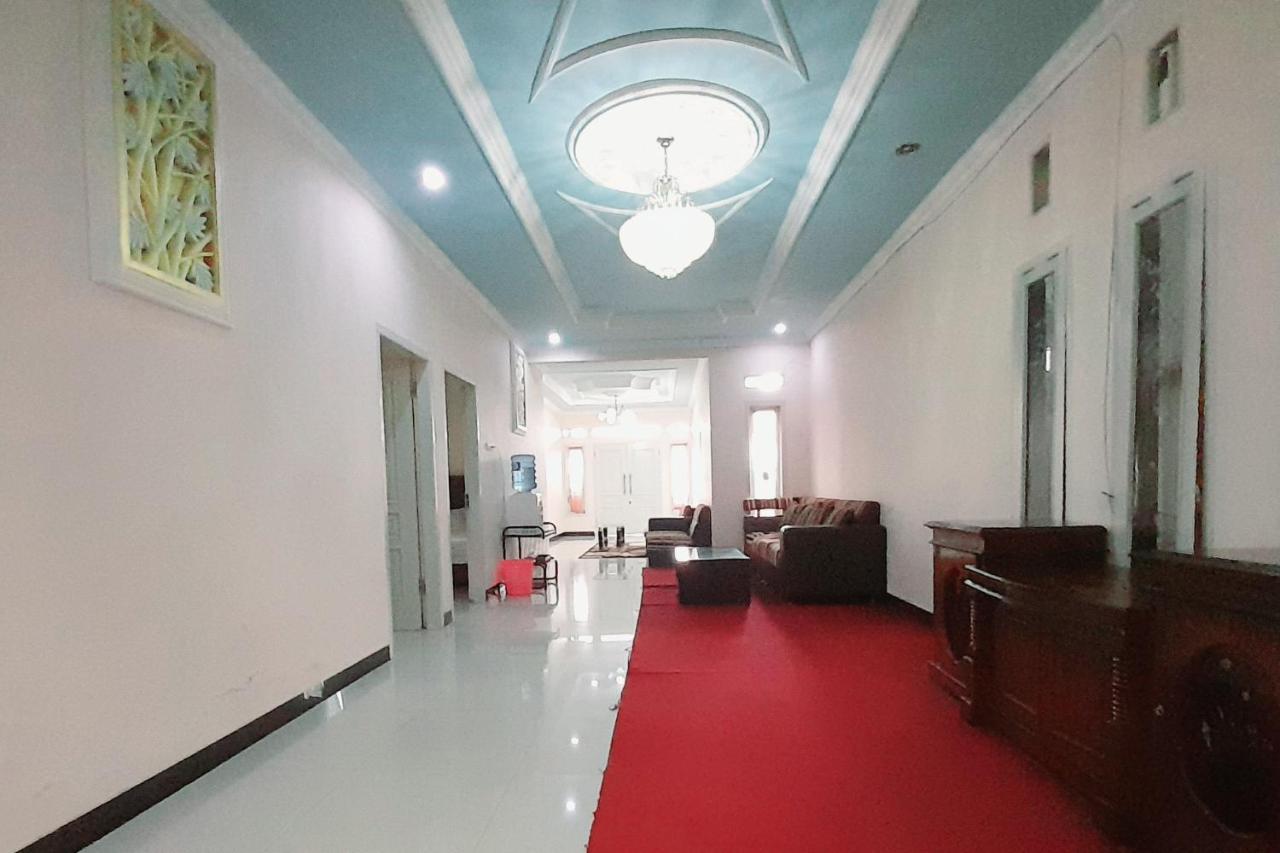 Reddoorz Syariah Near Komplek Candi Arjuna Dieng 2 Diyeng Exterior foto